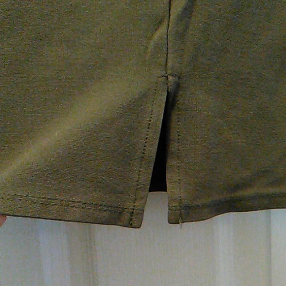 Olive knit skirt - Picture 3 of 4